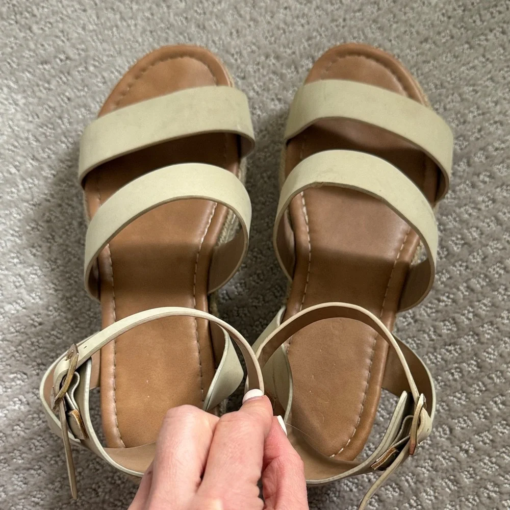 Women’s Beige Platform Espadrille Sandals with Ankle Strap